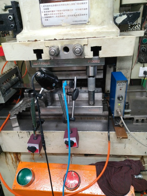 模具監視器安裝實例-沖壓機