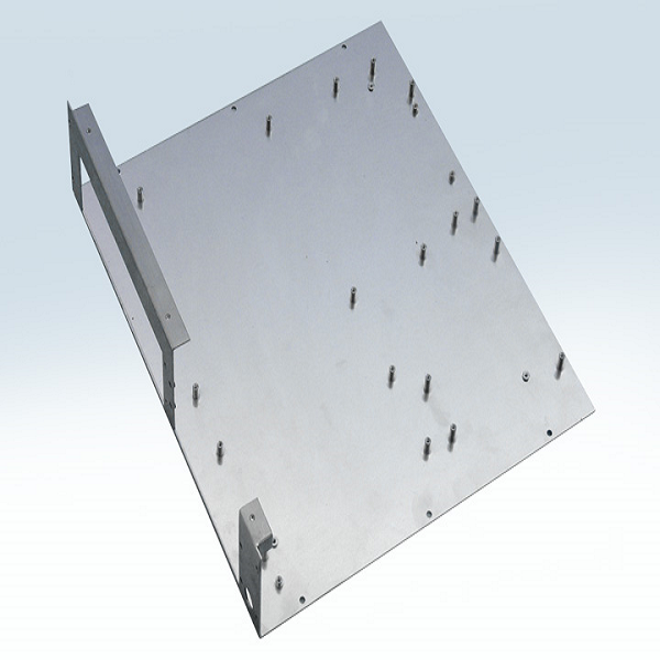 板金外殼高低鎖孔辨識